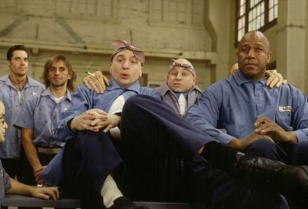 Mike Myers, Tom Lister Jr., and Verne Troyer in Austin Powers in Goldmember (2002)
