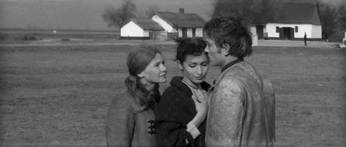 Andrea Drahota, András Kozák, and Mari Törőcsik in Silence and Cry (1968)