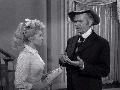 Buddy Ebsen and Donna Douglas in The Beverly Hillbillies (1962)