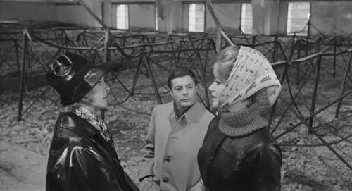 Marcello Mastroianni, Cristina Gaioni, and Micheline Presle in The Assassin (1961)