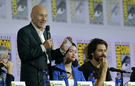 Patrick Stewart, Santiago Cabrera, and Isa Briones at an event for Star Trek: Picard (2020)