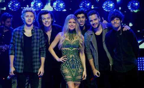 Fergie, Liam Payne, Harry Styles, Zayn Malik, Niall Horan, and Louis Tomlinson at an event for Dick Clark's Primetime Ne