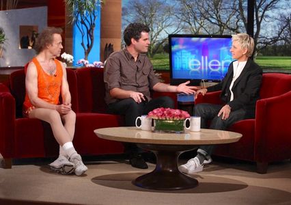 Ellen DeGeneres, Richard Simmons, and David Garcia in The Ellen DeGeneres Show (2003)