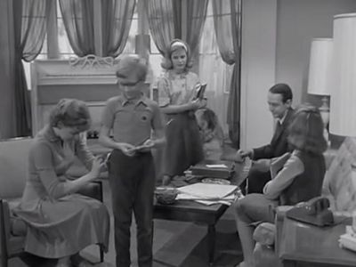 Patty Duke, Jean Byron, Paul O'Keefe, and William Schallert in The Patty Duke Show (1963)