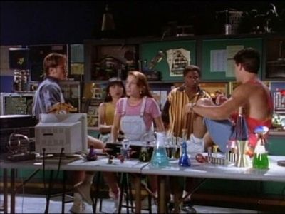 Amy Jo Johnson, Walter Jones, Austin St. John, Thuy Trang, and David Yost in Mighty Morphin Power Rangers (1993)