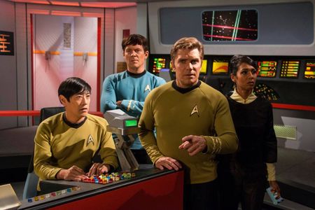 Chuck Huber, Grant Imahara, Vic Mignogna, and Rekha Sharma in Star Trek Continues (2013)