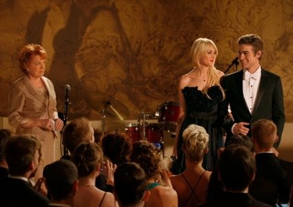 Beth Fowler, Taylor Momsen, and Chace Crawford in Gossip Girl (2007)