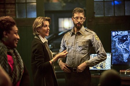 CCH Pounder, Wendie Malick, and Rob Kerkovich in NCIS: New Orleans (2014)