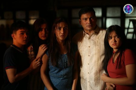 Gabby Concepcion, Clarence Delgado, Sanya Lopez, Cassy Legaspi, and Patricia Coma in First Lady (2022)