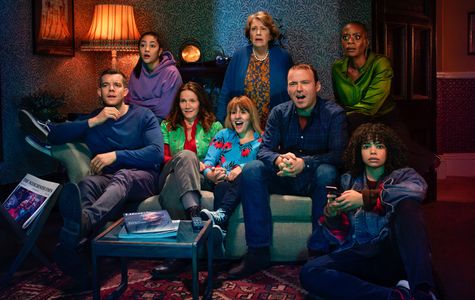 Anne Reid, Jessica Hynes, Russell Tovey, Rory Kinnear, T'Nia Miller, Ruth Madeley, Jade Alleyne, and Lydia West in Years