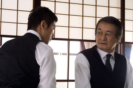 Masahiro Motoki and Tsutomu Yamazaki in Departures (2008)
