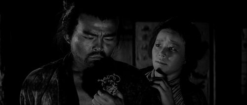 Toshie Kimura in Three Outlaw Samurai (1964)