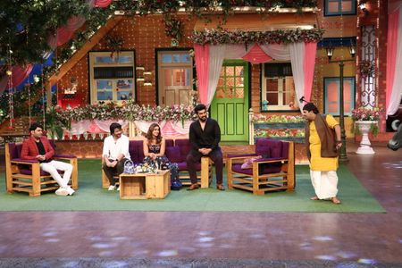 Anil Kapoor, Arjun Kapoor, Kiku Sharda, Ileana D'Cruz, and Kapil Sharma in The Kapil Sharma Show (2016)