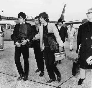 Mick Jagger, Andrew Loog Oldham, Keith Richards, Charlie Watts, and Bill Wyman