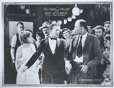 Viora Daniel, Patricia Palmer, Mary Miles Minter, Tom Moore, Guy Oliver, and Robert Schable in The Cowboy and the Lady (