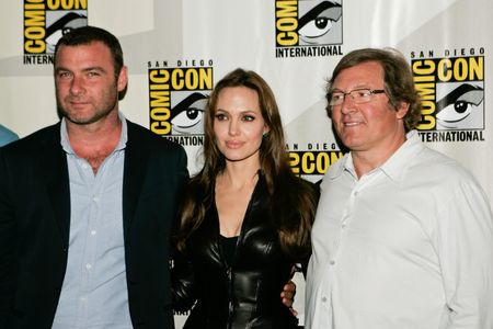 Liev Schreiber, Angelina Jolie, and Lorenzo di Bonaventura in Salt (2010)