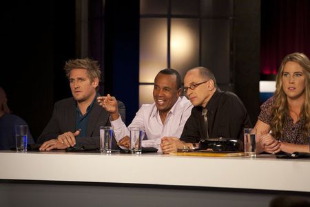 Sugar Ray Leonard, James Oseland, Curtis Stone, and Krista Simmons in Top Chef Masters (2009)