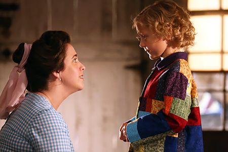 Mary Lane Haskell and Alyvia Alyn Lind in Dolly Parton's Coat of Many Colors (2015)