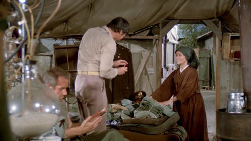 Alan Alda, Mike Farrell, and Kimiko Hiroshige in M*A*S*H (1972)