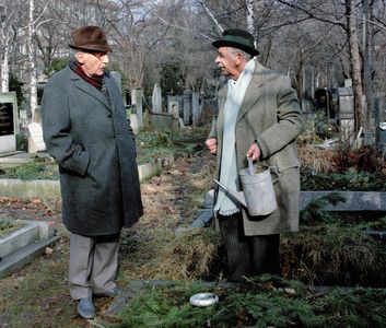 Vlastimil Brodský and Milos Kopecký in Utopím si ho sám (1989)