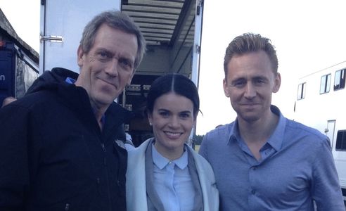 Hugh Laurie, Fleur Keith and Tom Hiddleston on the set of The Night Manager (2016)