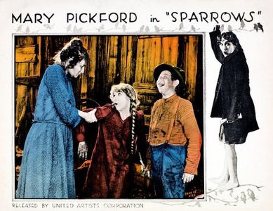 Charlotte Mineau, Spec O'Donnell, and Mary Pickford in Sparrows (1926)