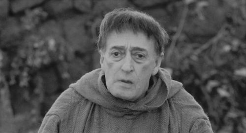 Totò in The Hawks and the Sparrows (1966)