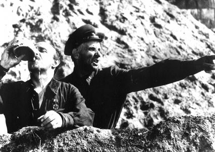Rolan Bykov and Anatoliy Solonitsyn in Trial on the Road (1986)