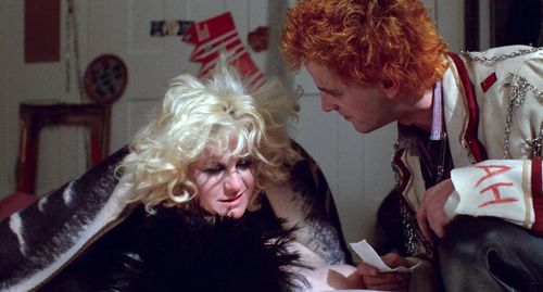 Andrew Schofield and Chloe Webb in Sid and Nancy (1986)