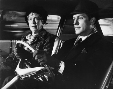 Dick Van Dyke and Edith Evans in Fitzwilly (1967)