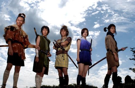 Yûma Ishigaki, Kenji Kohashi, Takatoshi Kaneko, Hiroki Narimiya, and Aya Ueto in Azumi (2003)