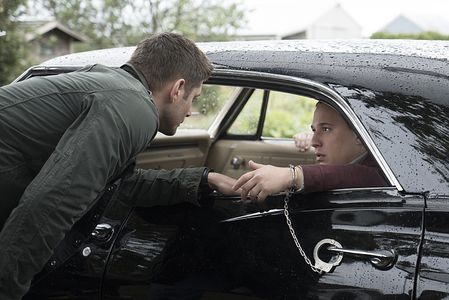 Jensen Ackles and Jared Gertner in Supernatural (2005)