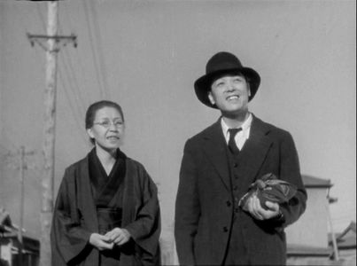 Shin'ichi Himori and Chôko Iida in The Only Son (1936)