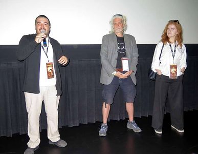 Q & A session following a screening of Finding Alice, Harkins Theaters, Phoenix, AZ (April 2019.)
