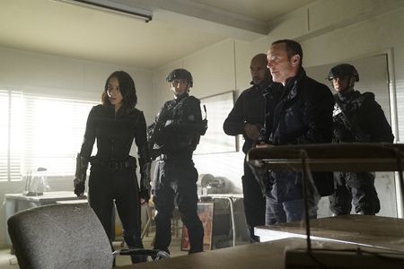 Henry Simmons, Clark Gregg, Maximilian Osinski, and Chloe Bennet in Agents of S.H.I.E.L.D. (2013)