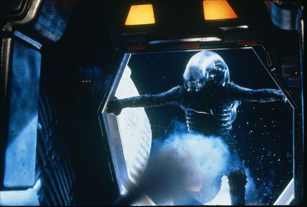 Bolaji Badejo and Percy Edwards in Alien (1979)