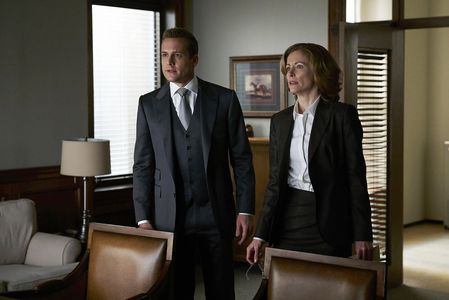 Leslie Hope and Gabriel Macht in Suits (2011)