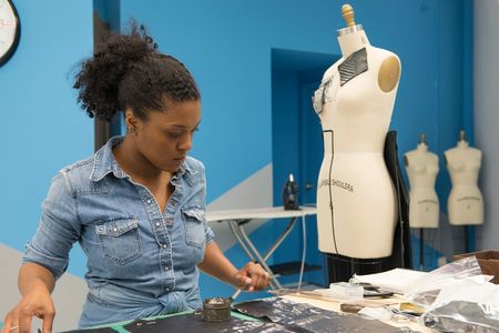 Dom Streater in Project Runway All Stars (2012)
