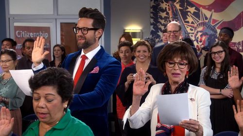 Rita Moreno, Justina Machado, Stephen Tobolowsky, Todd Grinnell, Isabella Gomez, and Marcel Ruiz in One Day at a Time (2
