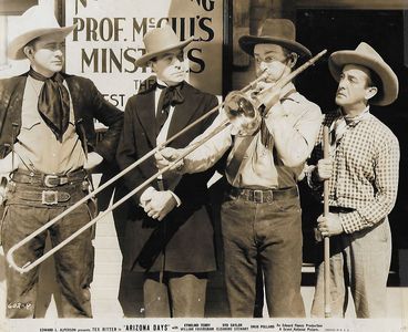 William Faversham, 'Snub' Pollard, Tex Ritter, and Syd Saylor in Arizona Days (1937)