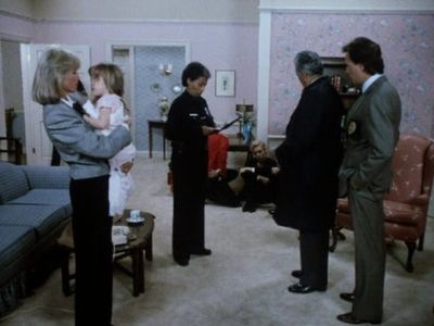 John Forsythe, Linda Evans, and Jessica Player in Dynasty (1981)
