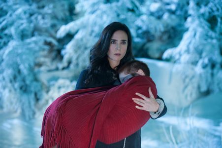Jennifer Connelly and Ripley Sobo in Winter's Tale (2014)