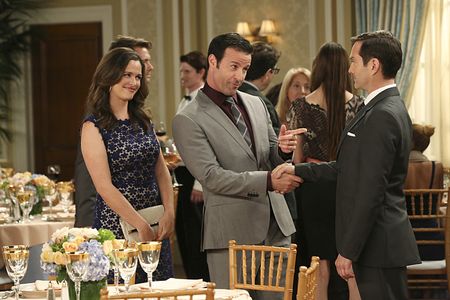Thomas Lennon, Paolo Andino, and Christine Woods in The Odd Couple (2015)