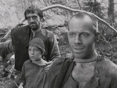Axel Düberg, Tor Isedal, and Ove Porath in The Virgin Spring (1960)