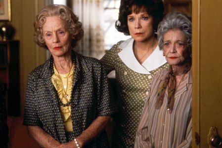 Shirley MacLaine, Jessica Tandy, and Sylvia Sidney in Used People (1992)