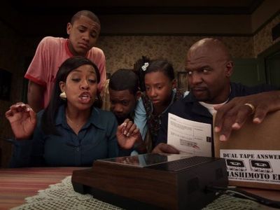 Tichina Arnold, Terry Crews, Tequan Richmond, Tyler James Williams, and Imani Hakim in Everybody Hates Chris (2005)