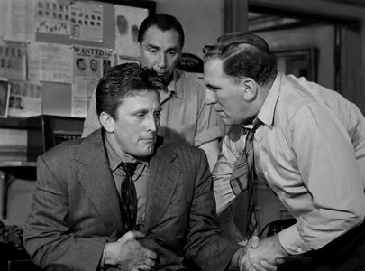 Kirk Douglas, William Bendix, and Horace McMahon in Detective Story (1951)