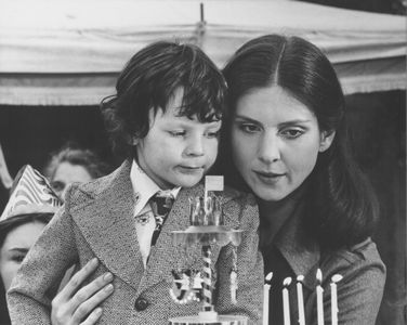 Holly Palance and Harvey Stephens in The Omen (1976)