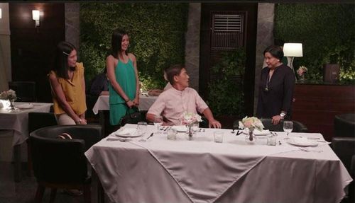 Alma Moreno, Vic Sotto, Wynwyn Marquez, and Maine Mendoza in Daddy's Gurl: Blind Date (2019)