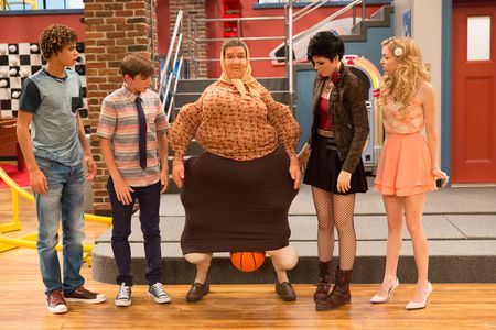 Ellie Harvie, Harrison Houde, Kolton Stewart, Sydney Scotia, and Charlie Storwick in Some Assembly Required (2014)